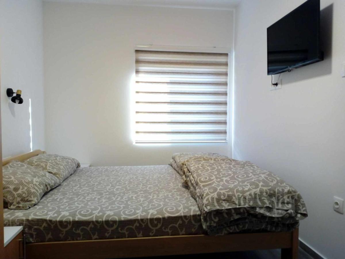Std Cvetkovic Bed and Breakfast Crni Vrh Buitenkant foto